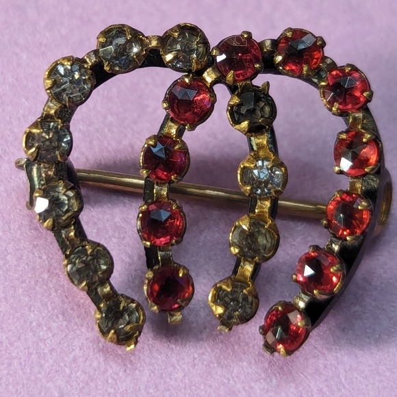 ♥️ Vintage Gold and Black Brooch Red Clear Rhinestones horseshoe equestrian - Picture 5 of 8